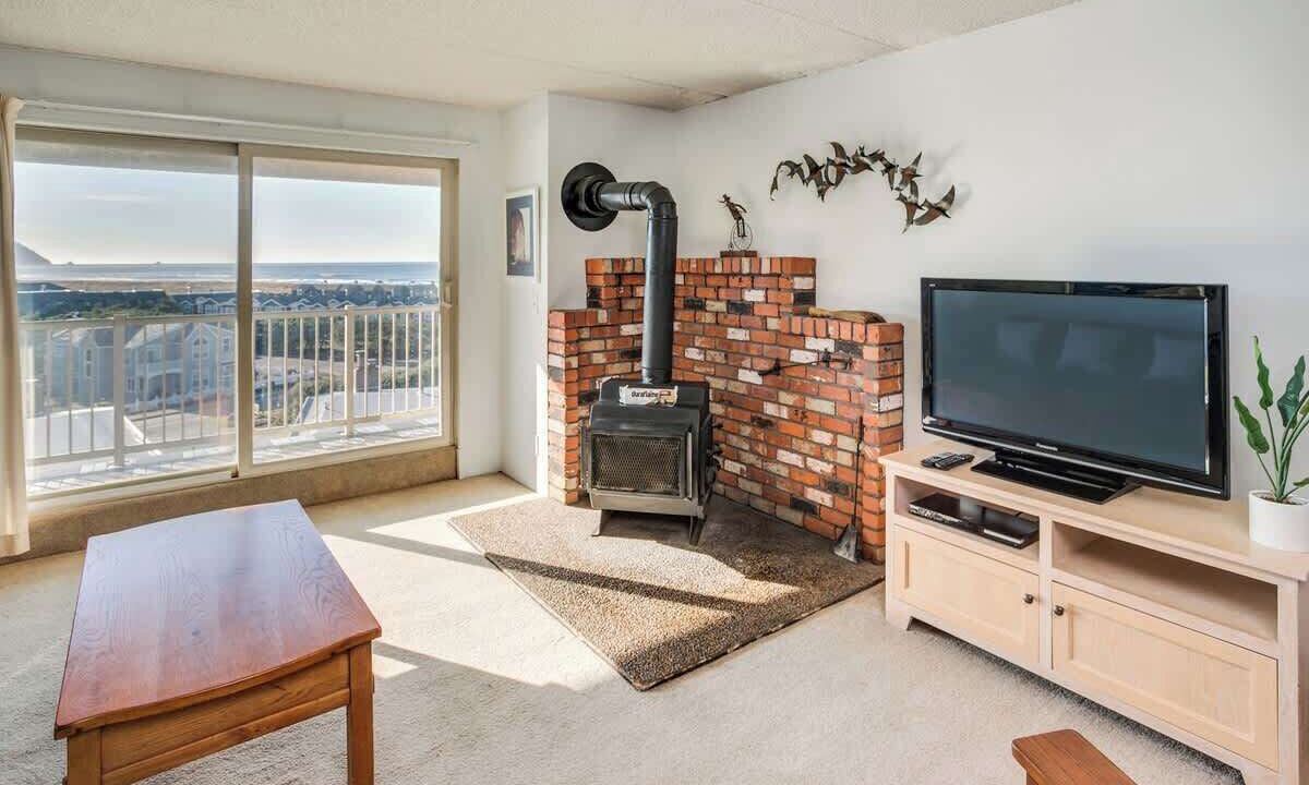 Photo of Livingroom in Gearhart
