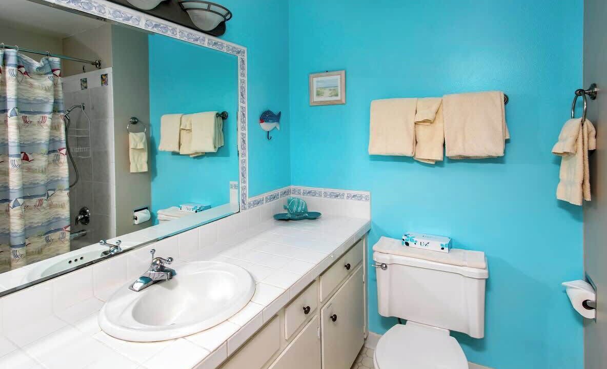Photo of Bathroom in Gearhart