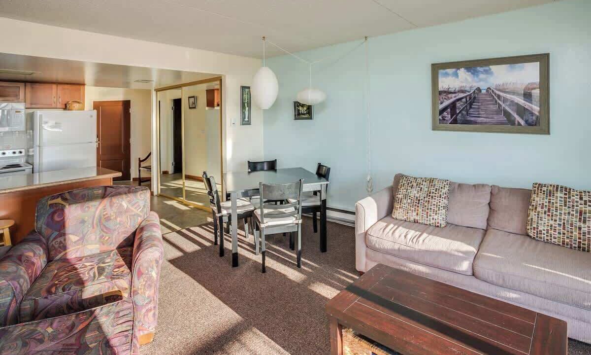 Photo of Livingroom in Gearhart