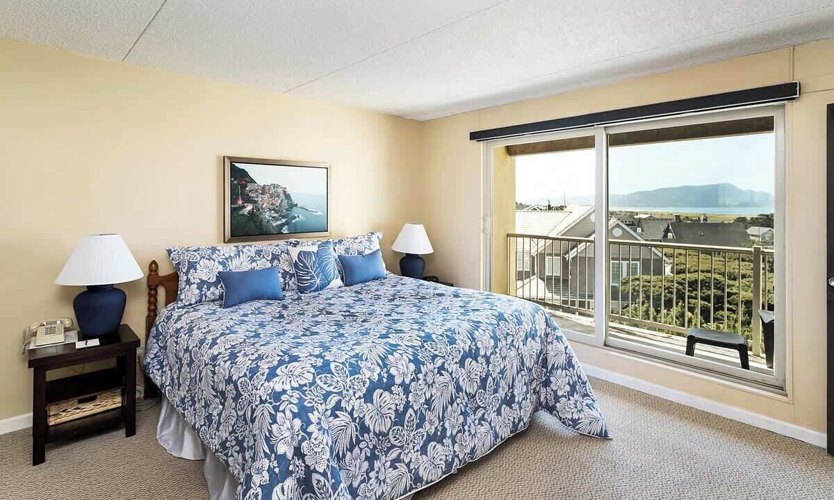 Photo of Bedroom in Gearhart