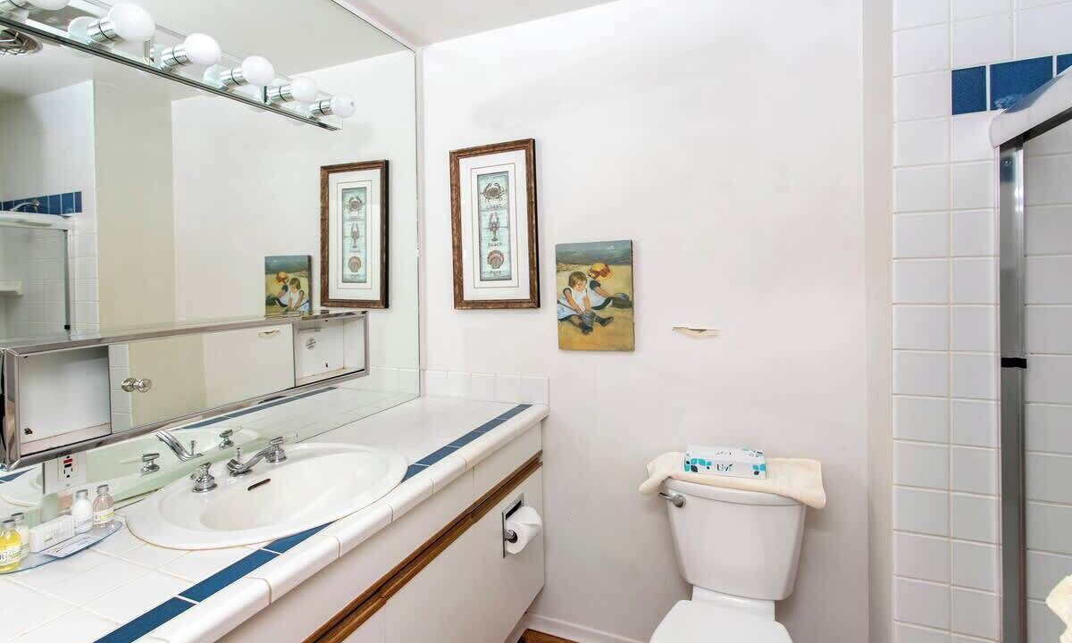Photo of Bathroom in Gearhart