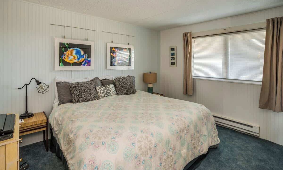Photo of Bedroom in Gearhart