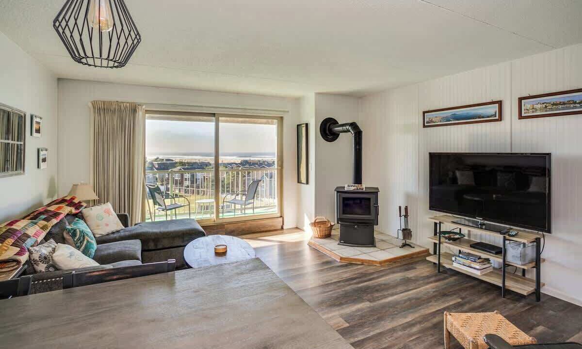 Photo of Livingroom in Gearhart