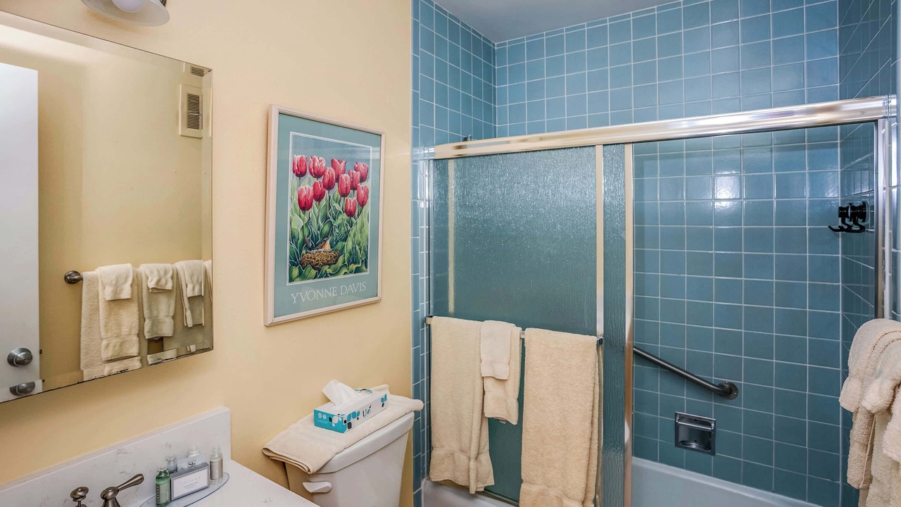 Photo of Bathroom in Gearhart
