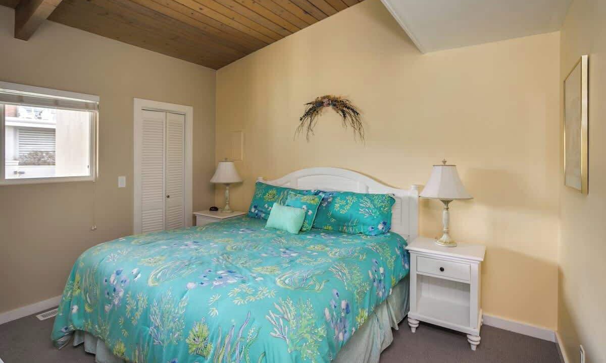 Photo of Bedroom in Gearhart