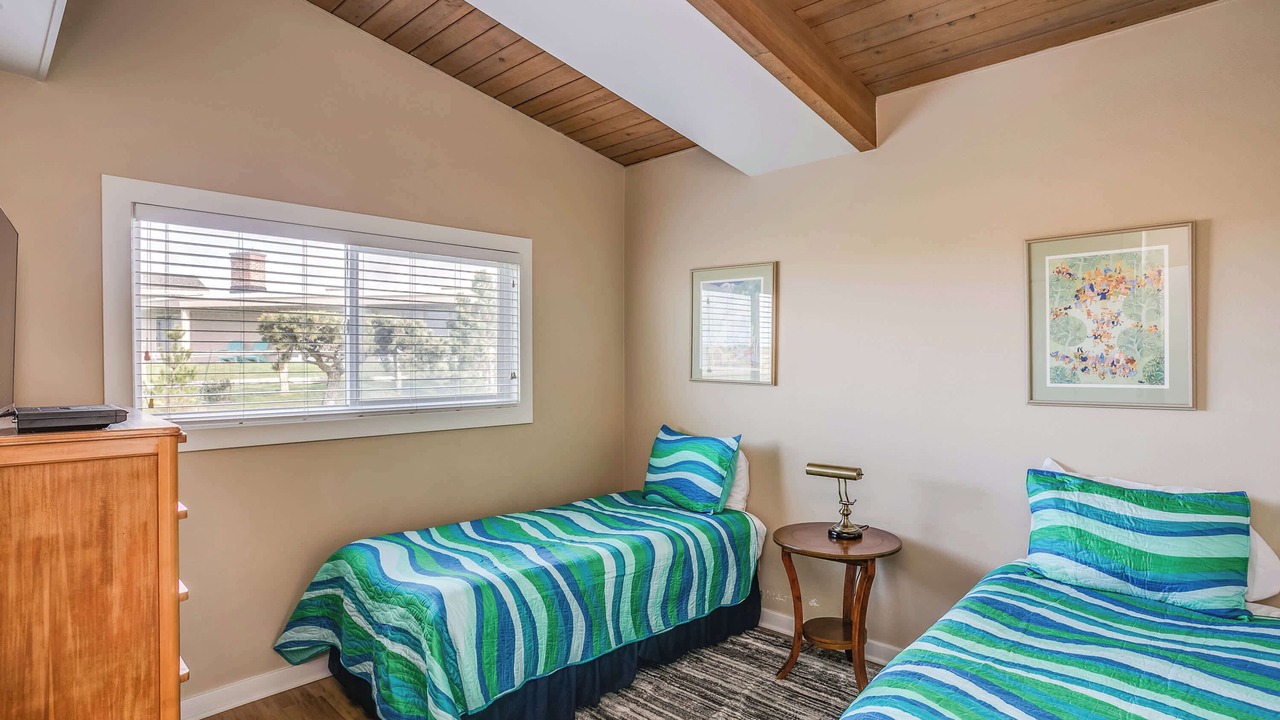 Photo of Bedroom in Gearhart