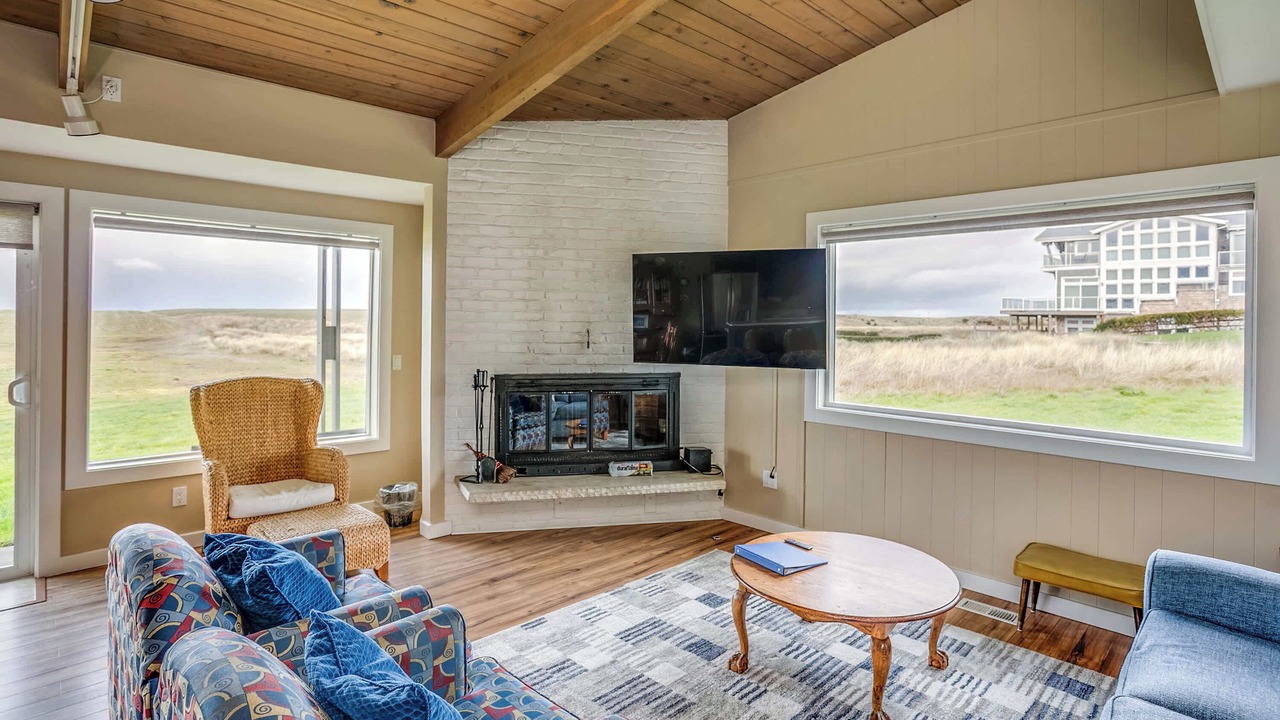 Photo of Livingroom in Gearhart