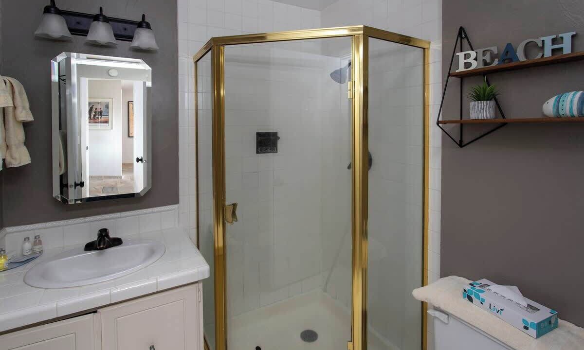 Photo of Bathroom in Gearhart