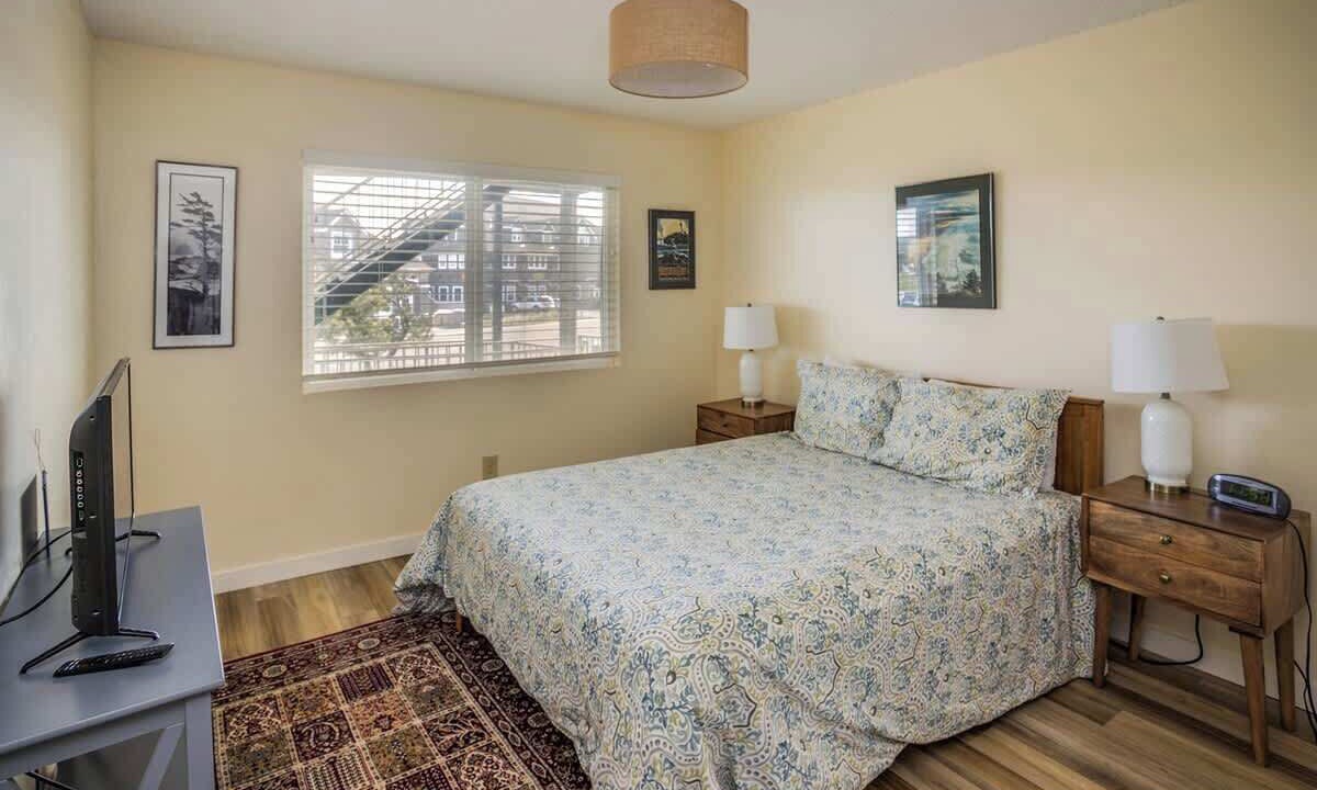 Photo of Bedroom in Gearhart