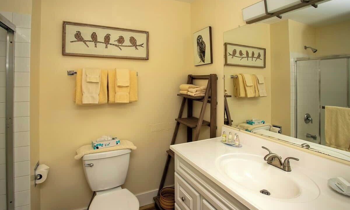 Photo of Bathroom in Gearhart