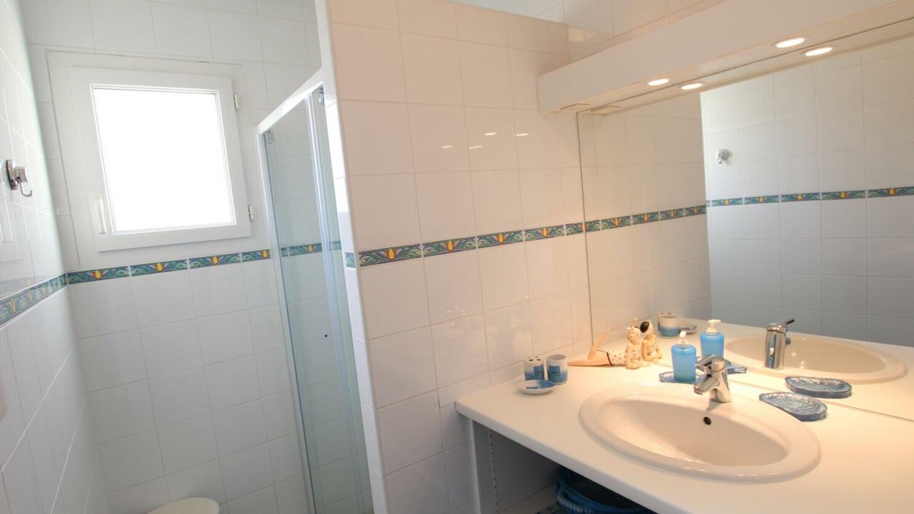 Photo of Bathroom in Saint-Jean-le-Thomas