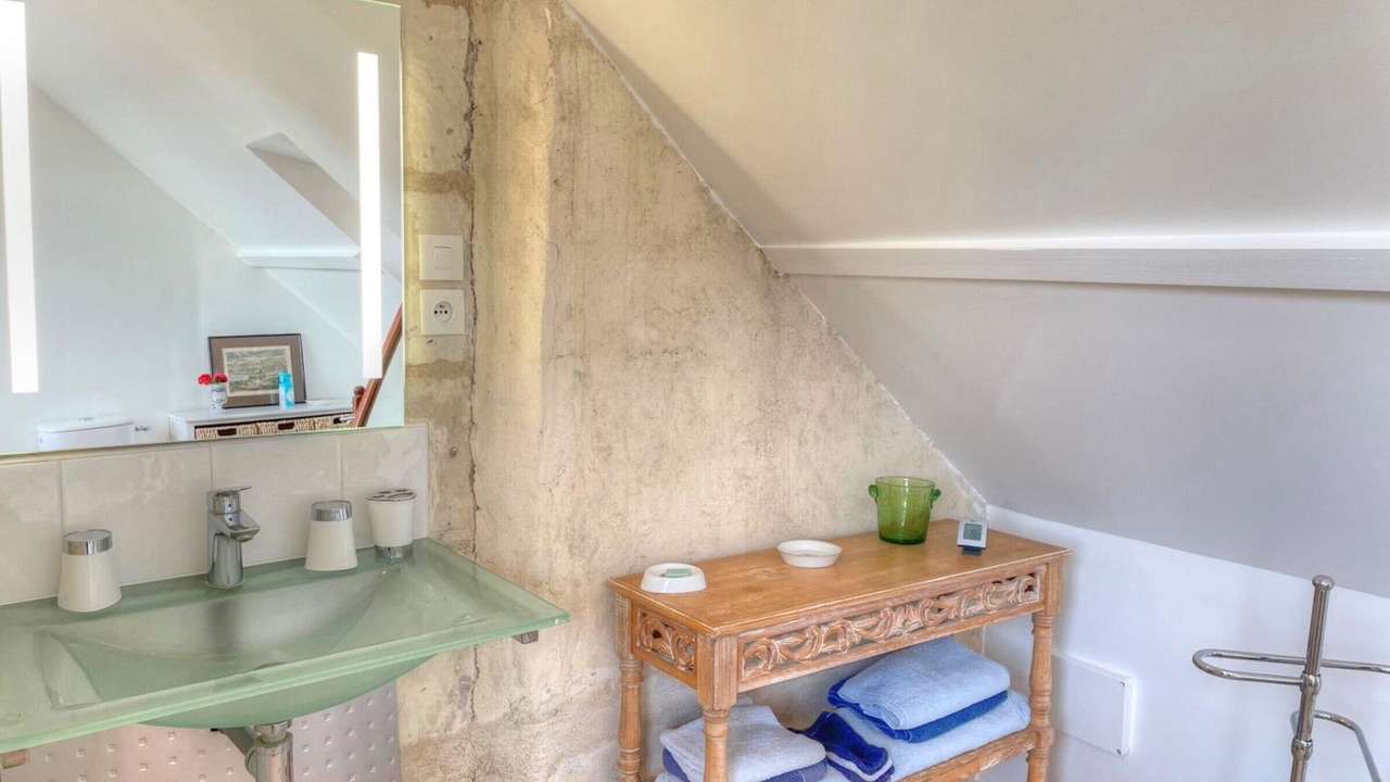 Photo of Bathroom in Villandry