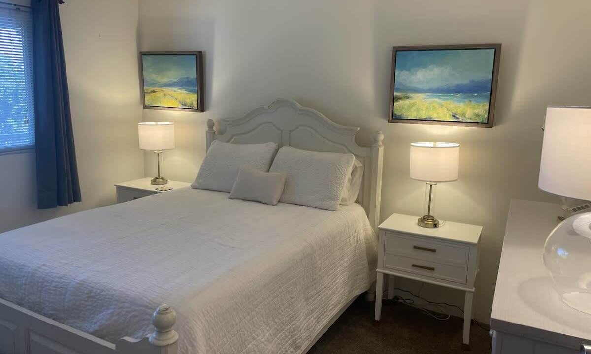 Photo of Bedroom in Gearhart