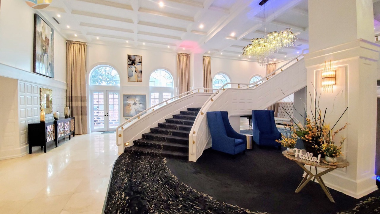 Photo of Others in Mid Beach