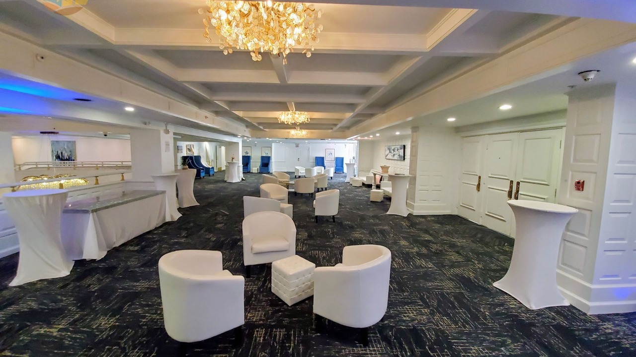 Photo of Others in Mid Beach