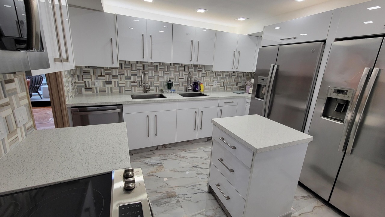 Photo of Kitchen in Mid Beach