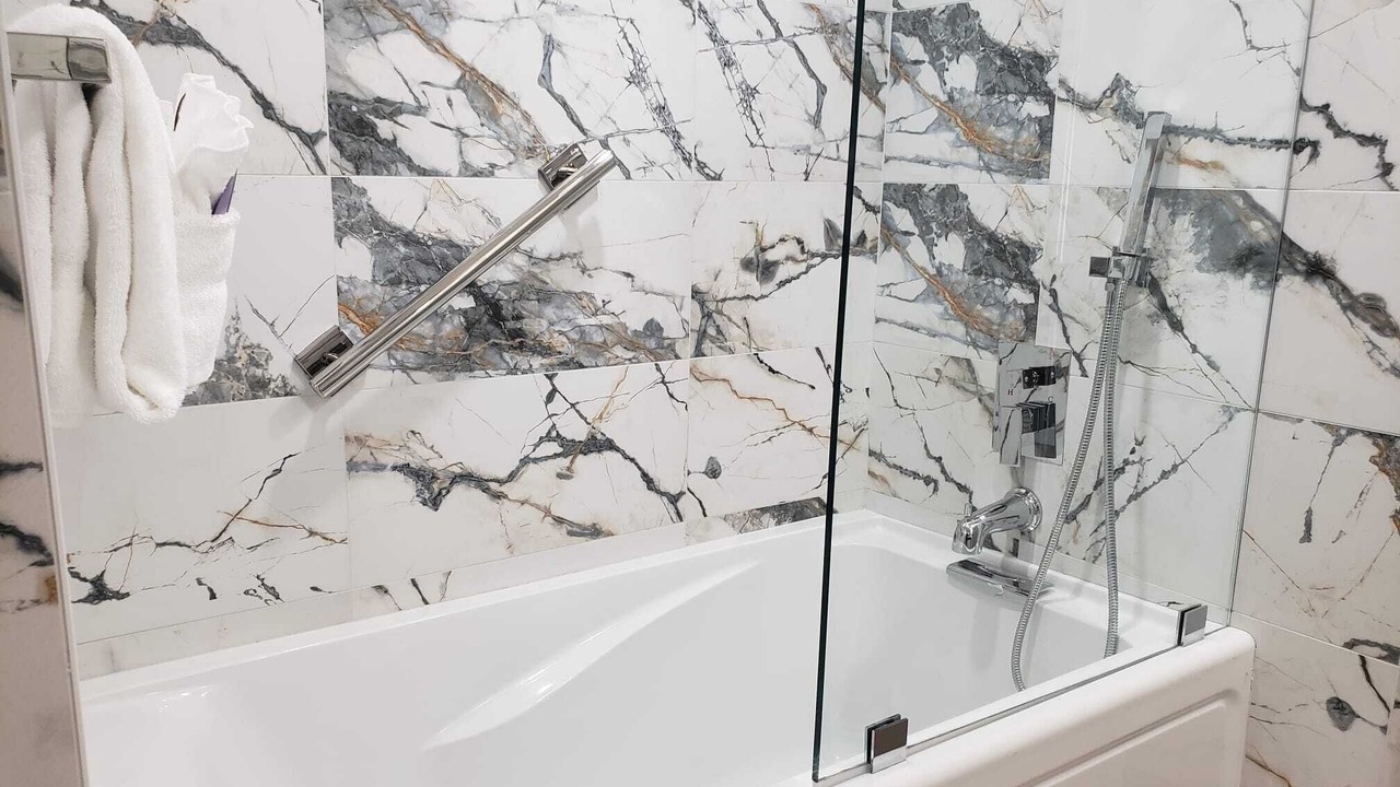 Photo of Bathroom in Mid Beach
