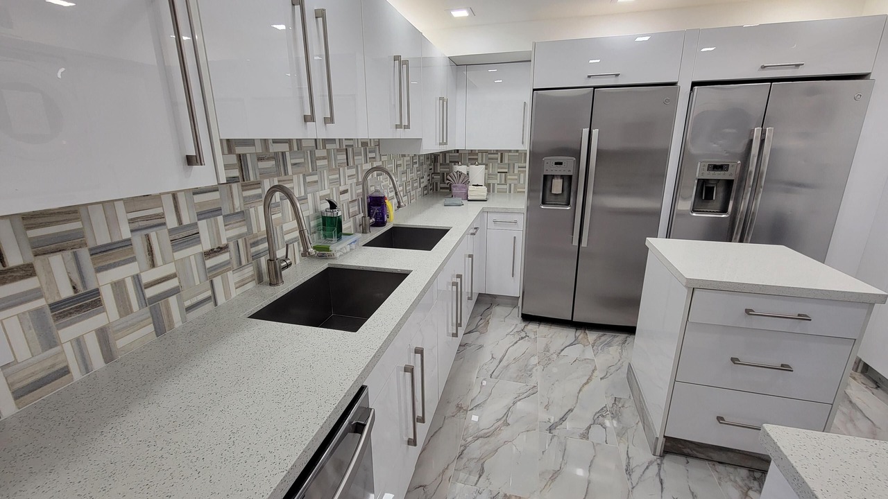 Photo of Kitchen in Mid Beach