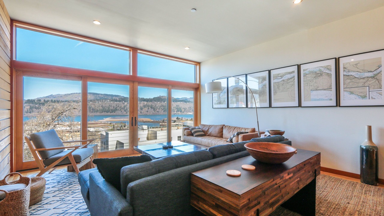 Photo of Livingroom in Hood River