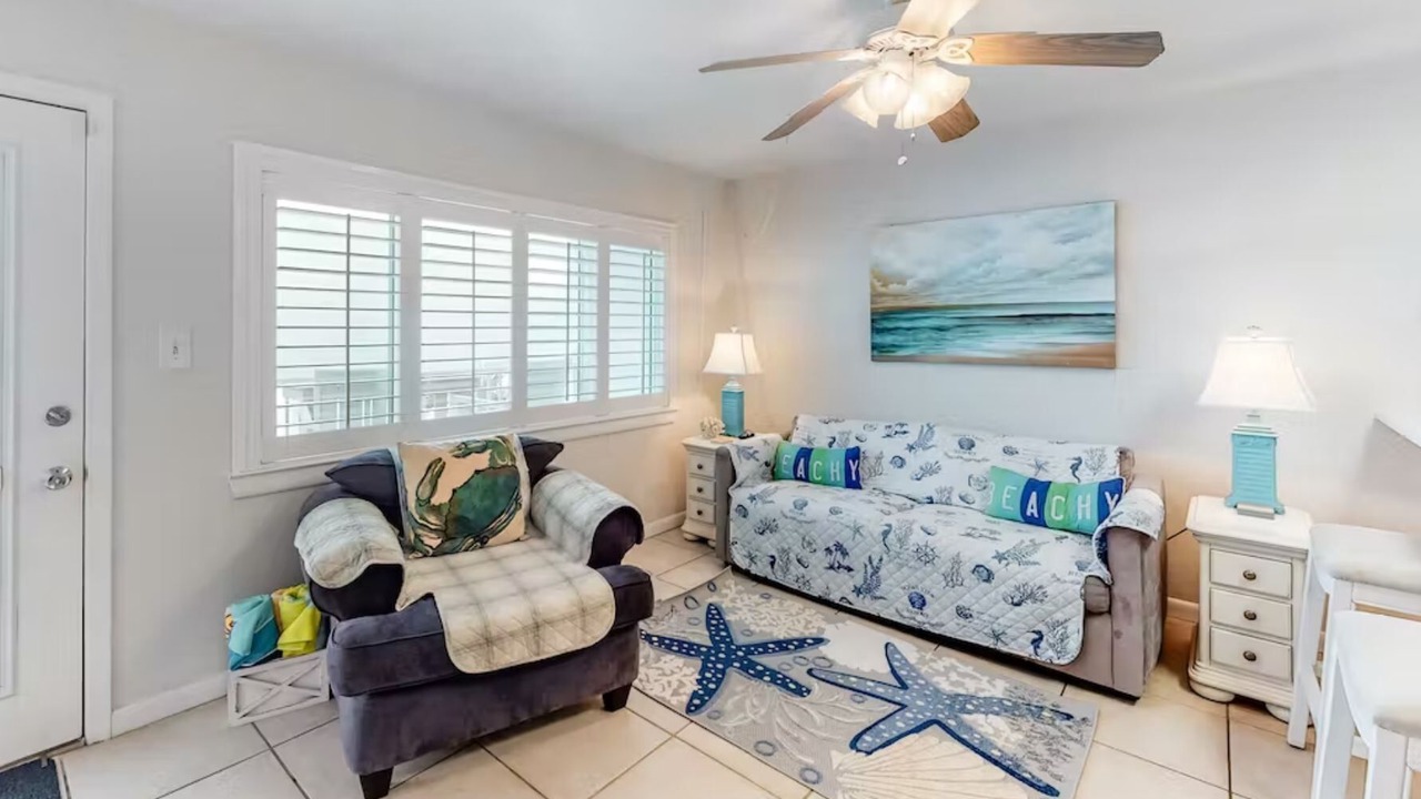 Photo of Livingroom in Fort Walton Beach