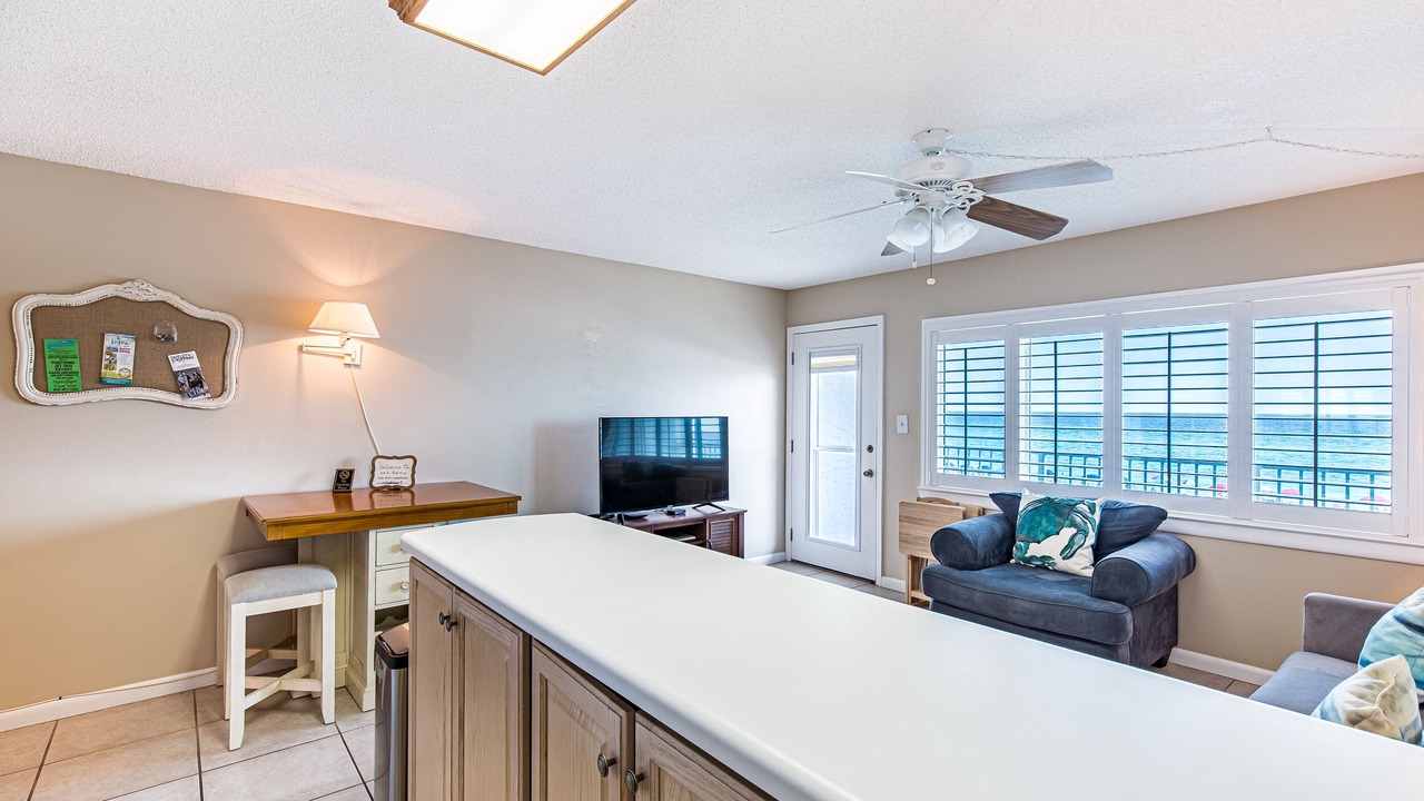 Photo of Livingroom in Fort Walton Beach