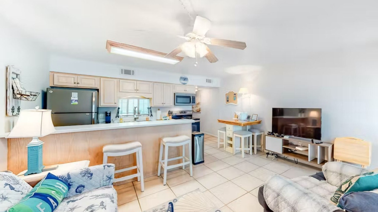 Photo of Livingroom in Fort Walton Beach