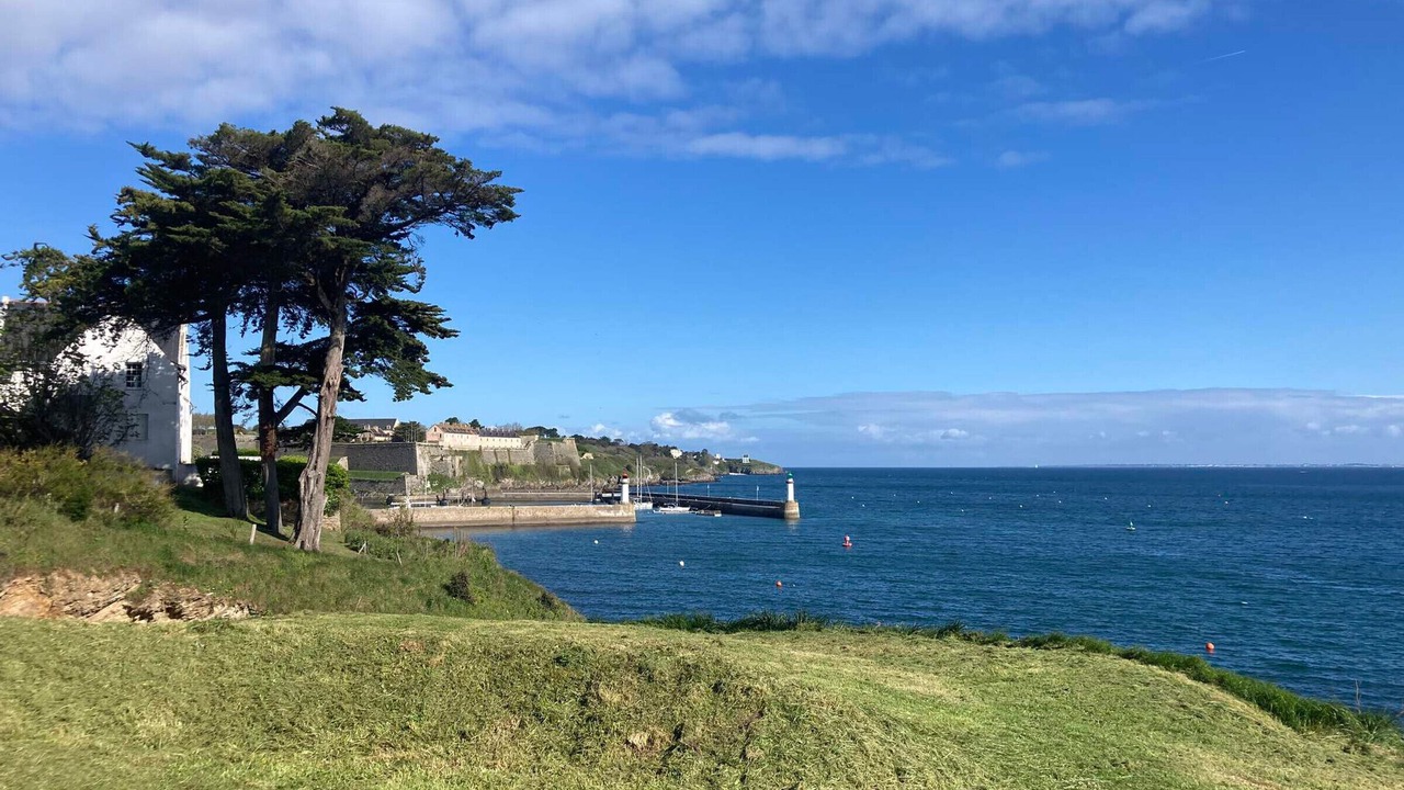 Photo of Others in Le Palais