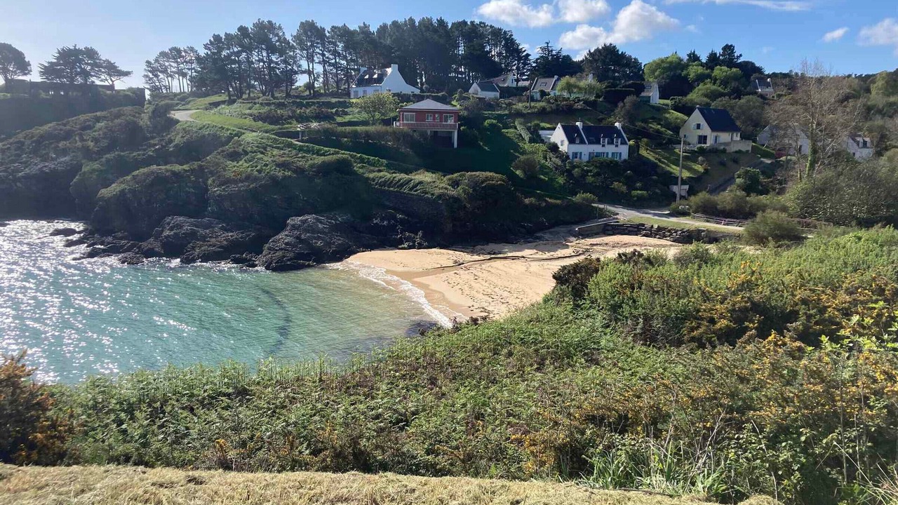 Photo of Others in Le Palais