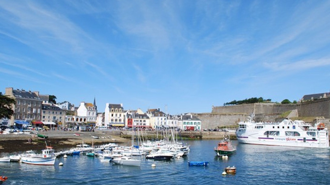 Photo of Others in Le Palais