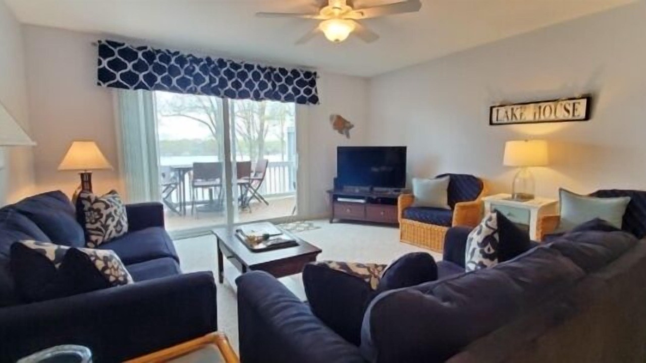 Photo of Livingroom in North Shore