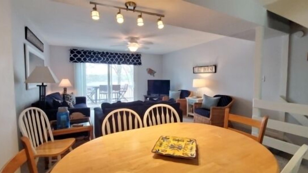Photo of Livingroom in North Shore