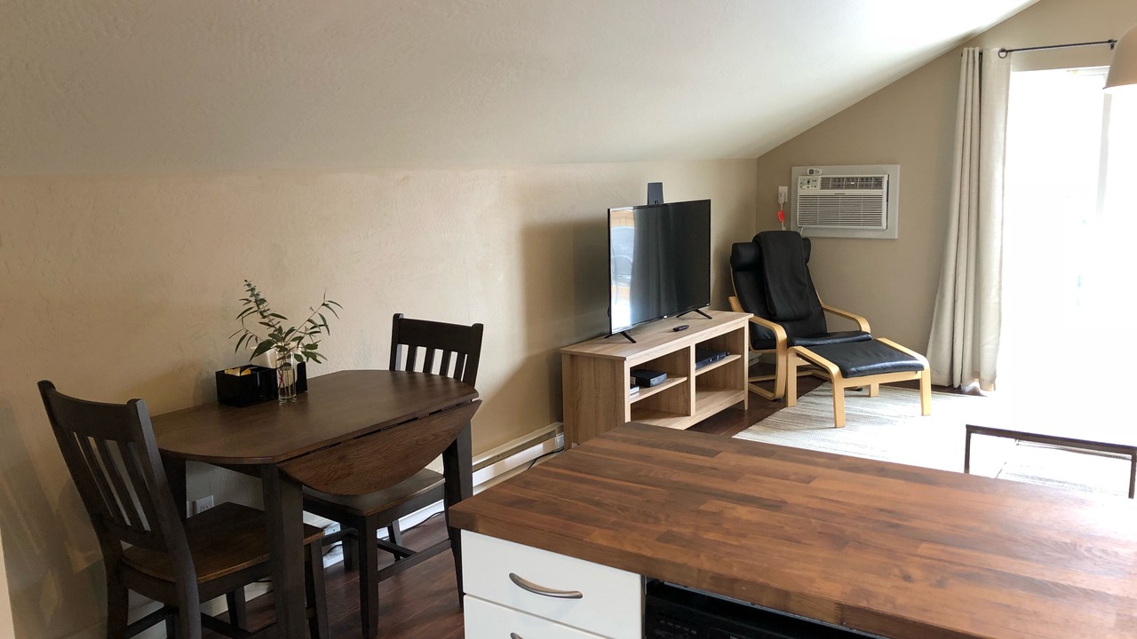 Photo of Others in University District