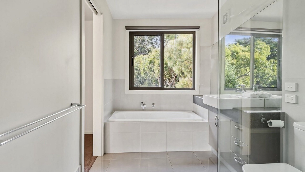 Photo of Bathroom in Marengo