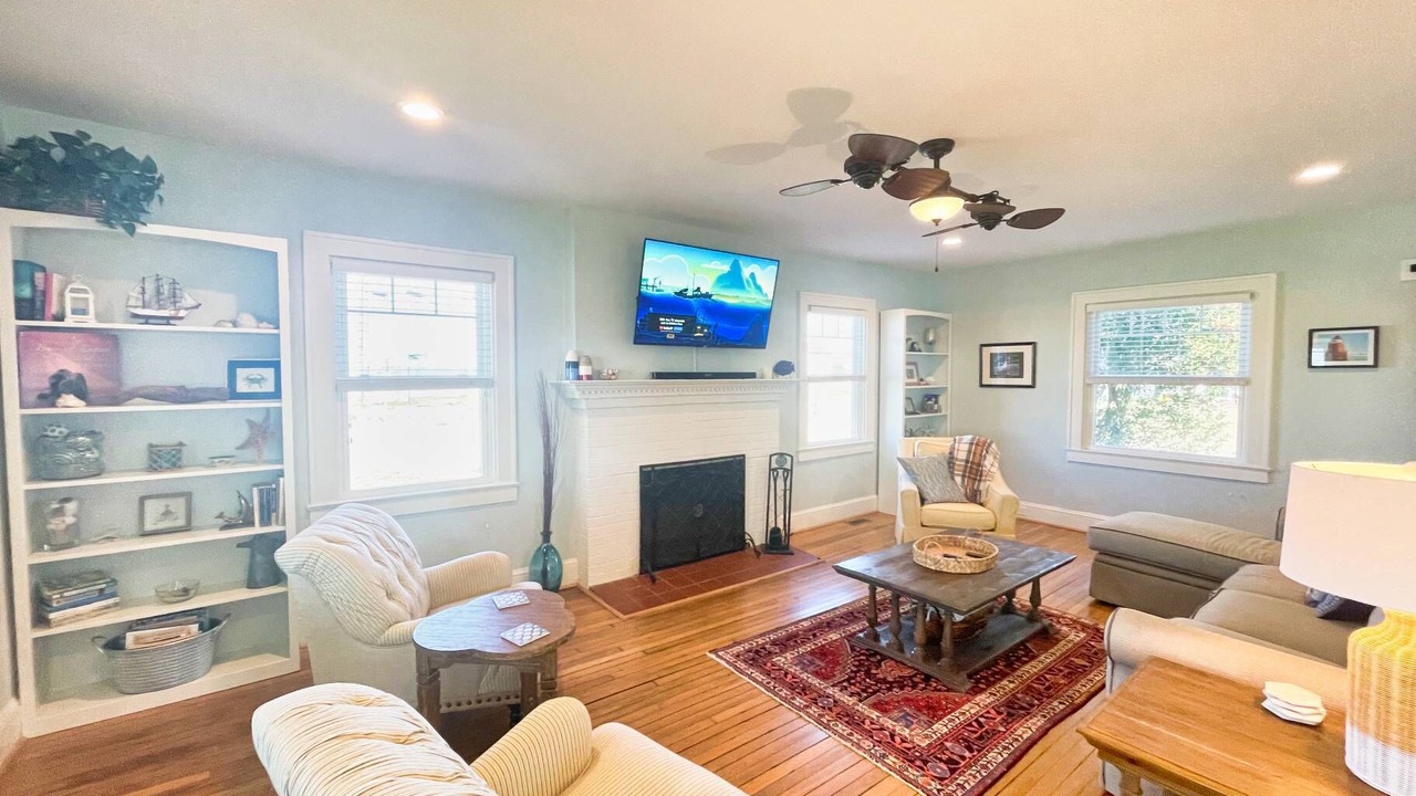 Photo of Livingroom in Sea Cottage Addition