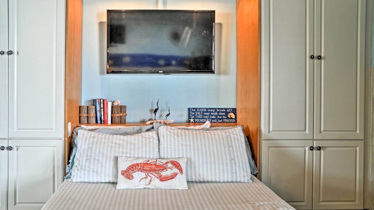 Photo of Bedroom in Northeast Virginia Beach