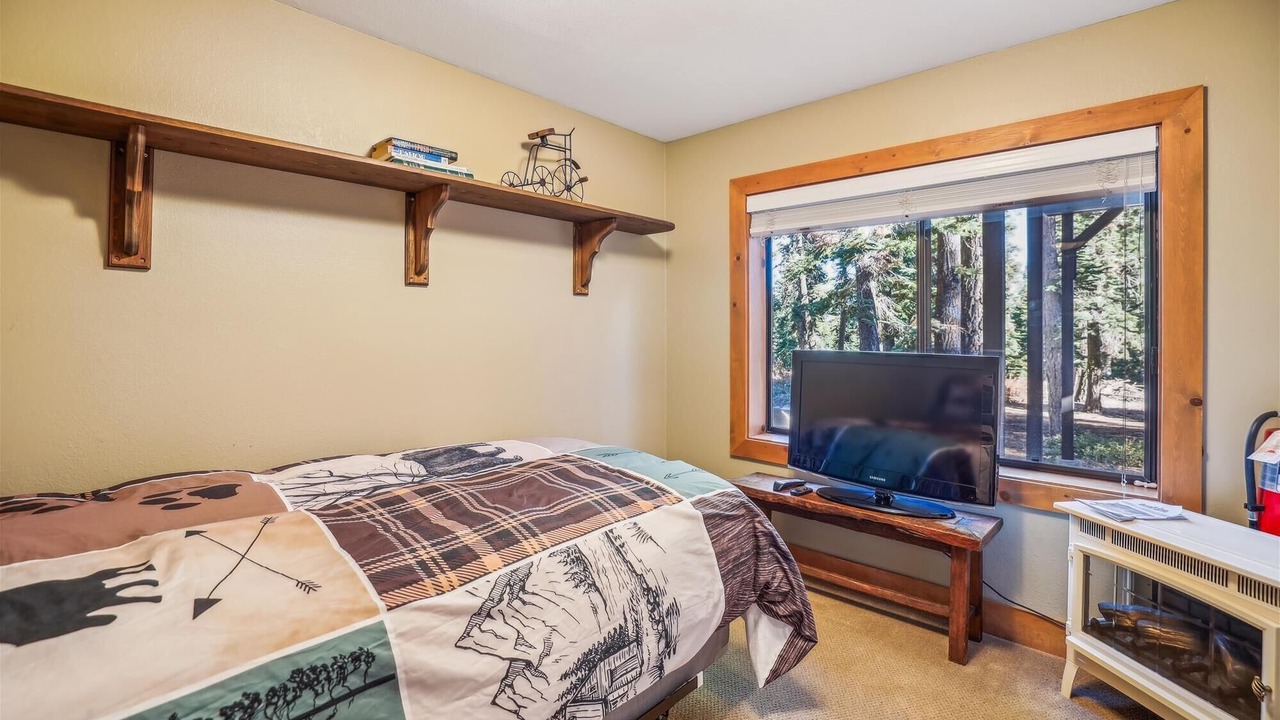Photo of Bedroom in Tahoe City