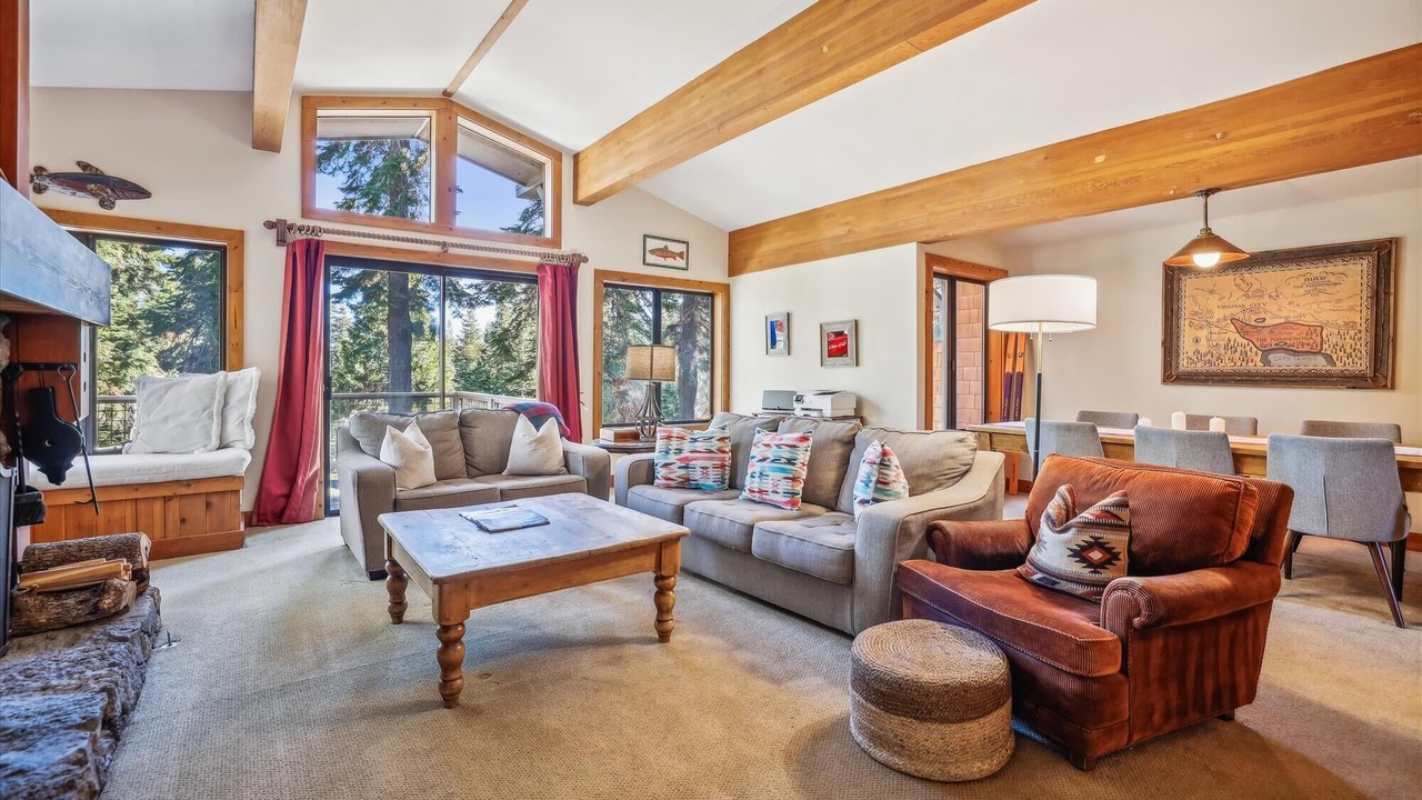 Photo of Livingroom in Tahoe City