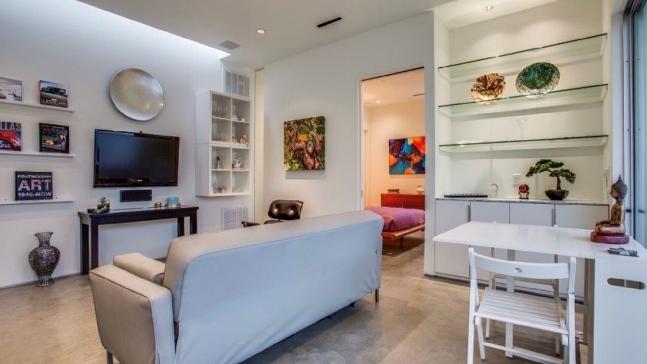 Photo of Livingroom in Old East Dallas