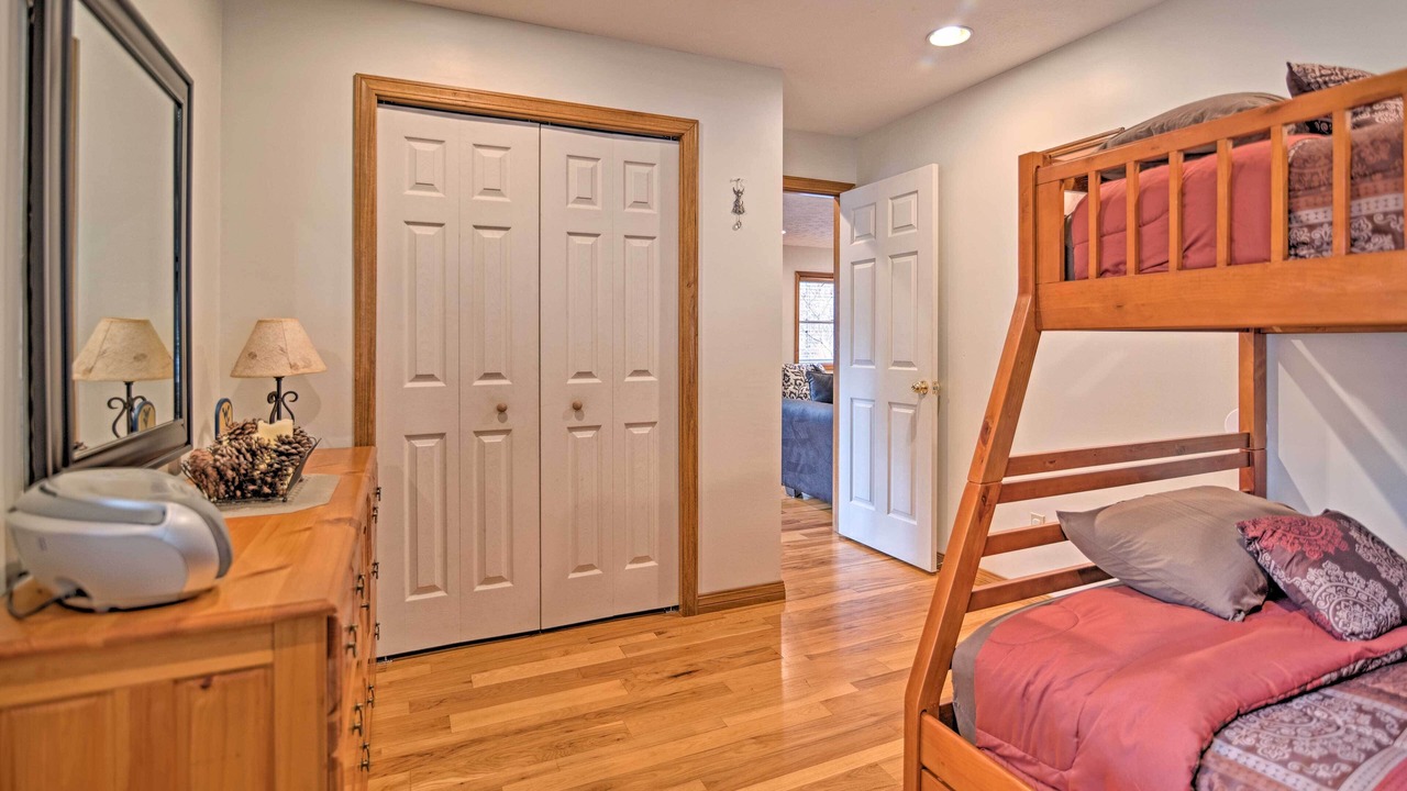 Photo of Bedroom in Leadsville