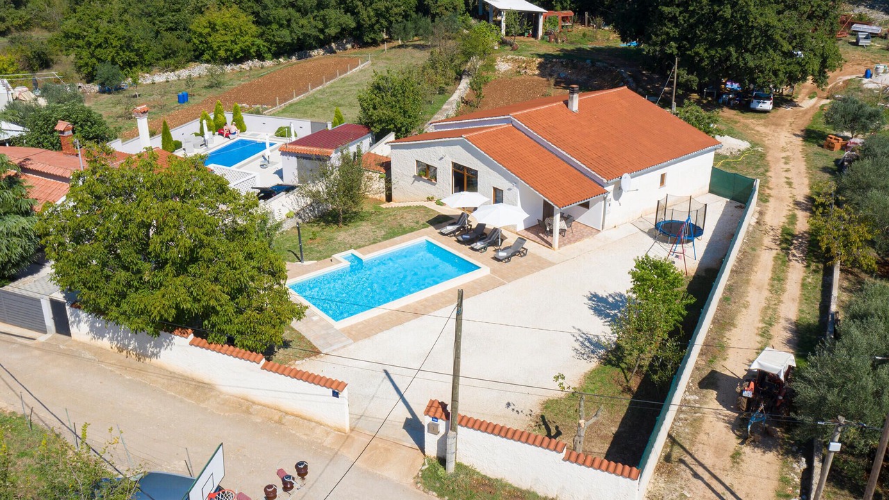 Photo of Outdoor in Divsici