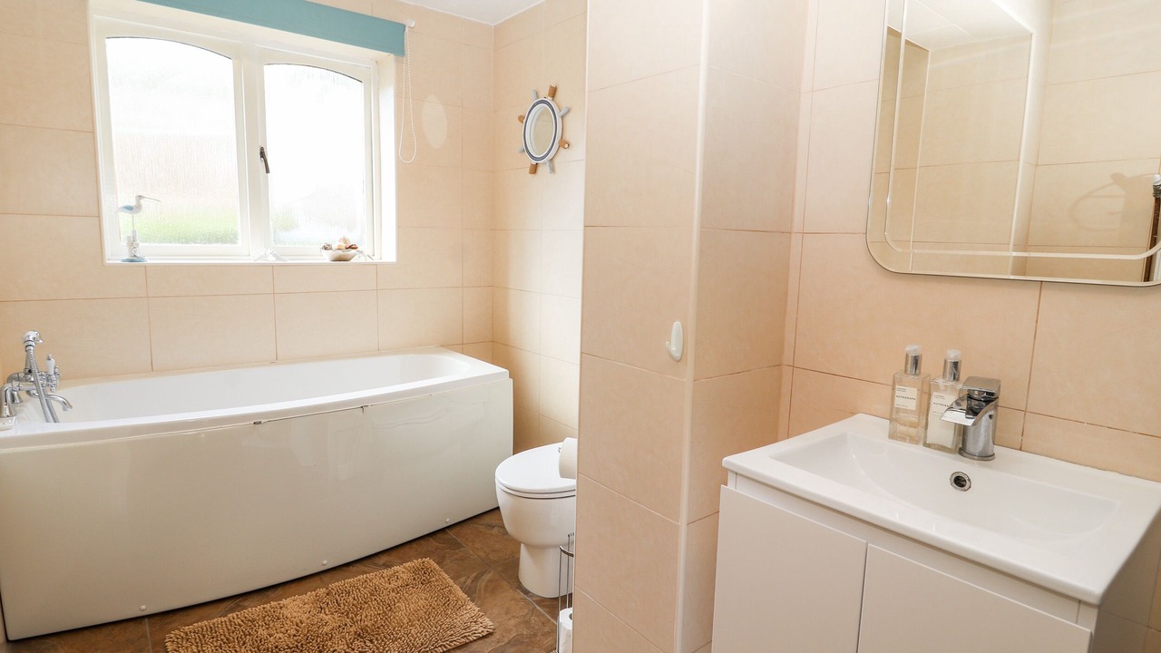 Photo of Bathroom in Dyserth