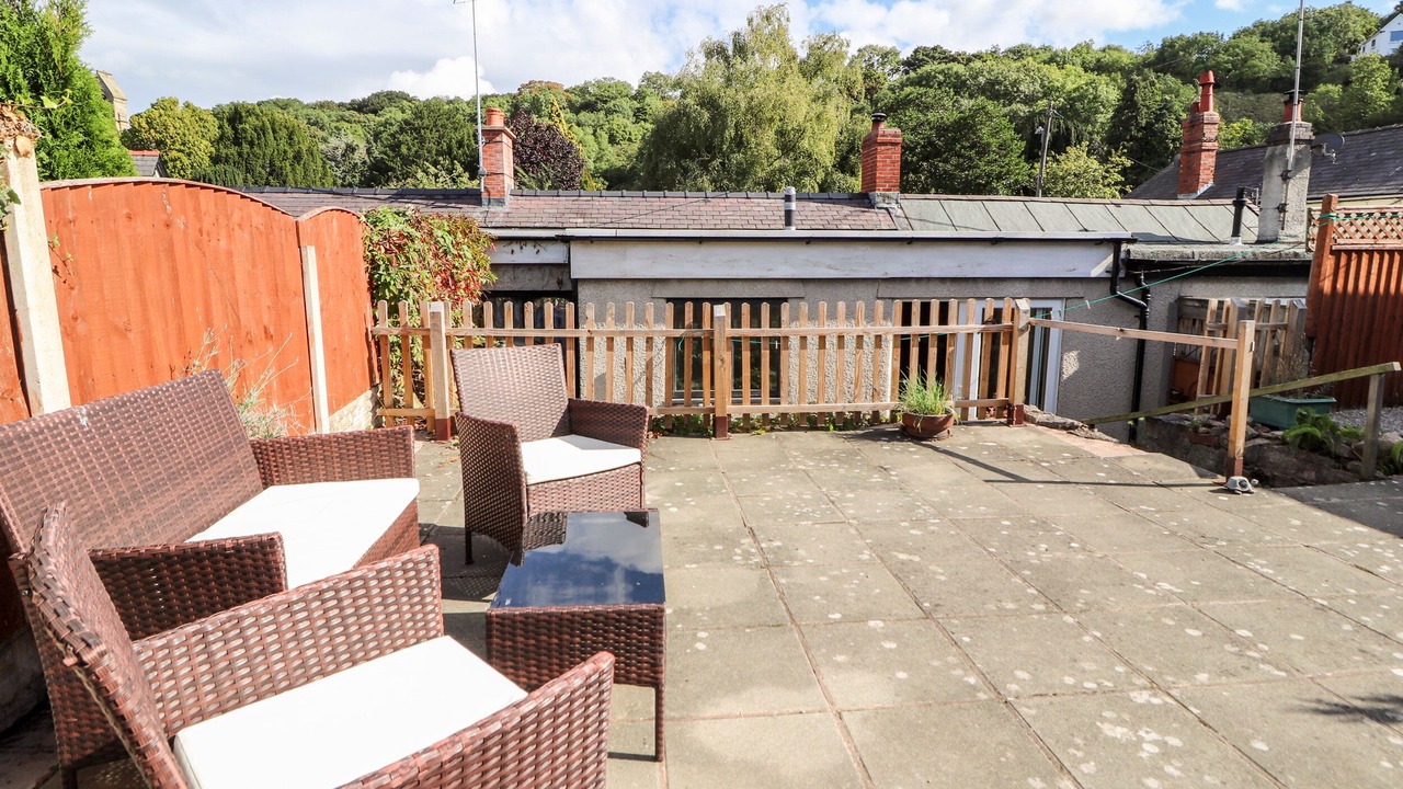 Photo of Patio Balcony in Dyserth