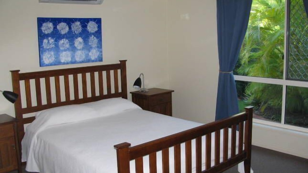 Photo of Bedroom in Urangan