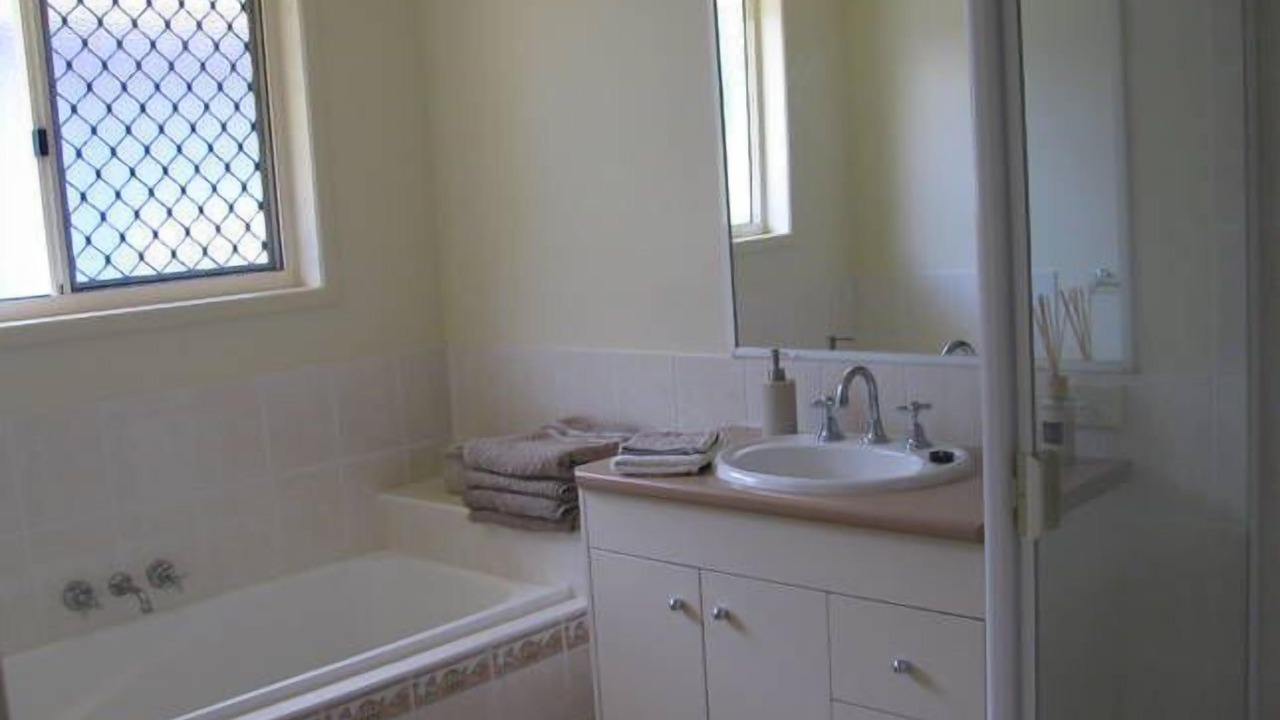 Photo of Bathroom in Urangan