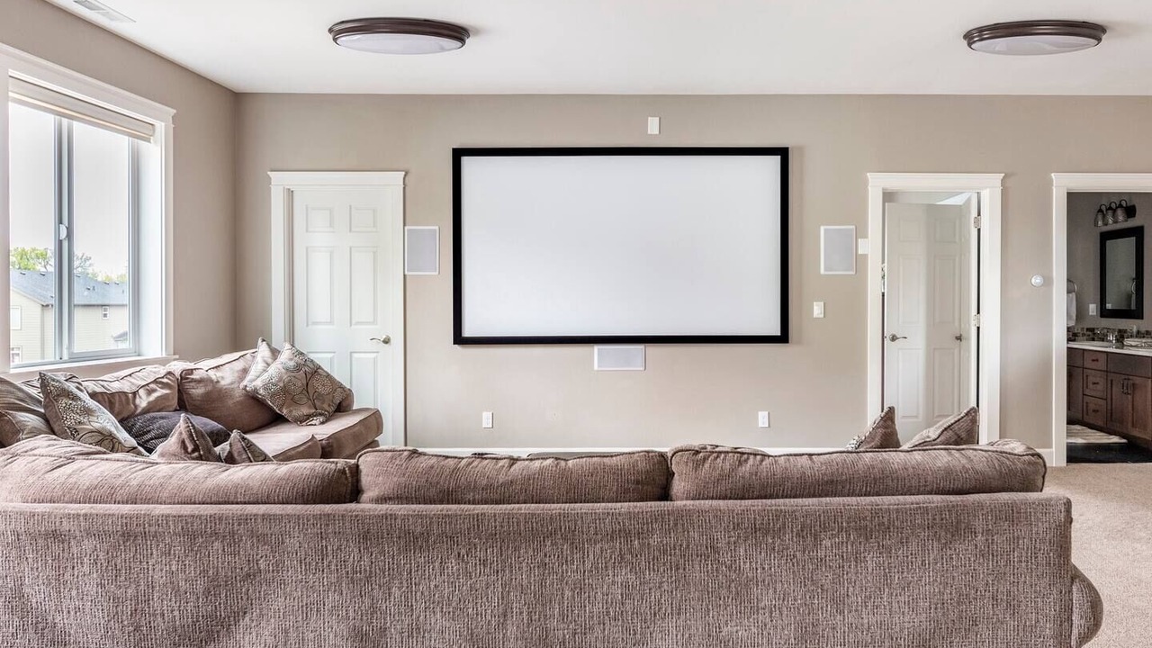 Photo of Livingroom in Hillsboro