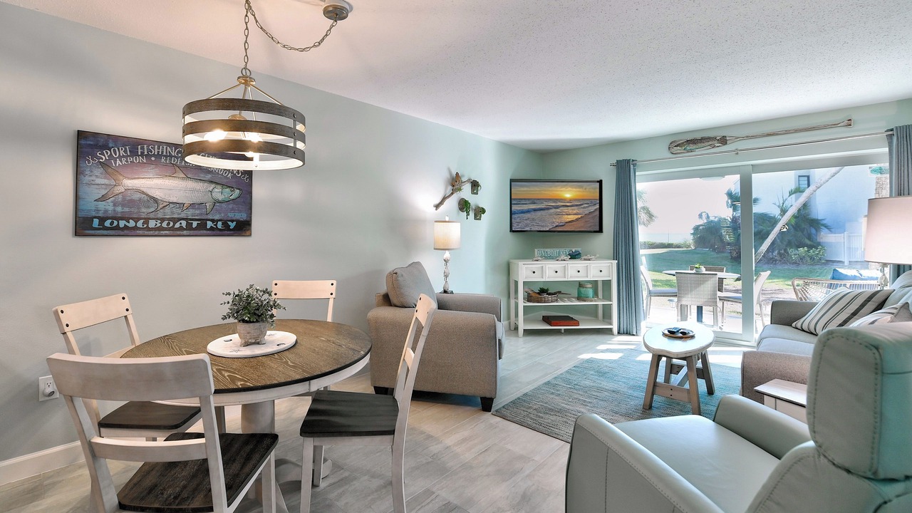 Photo of Livingroom in Whitney Beach