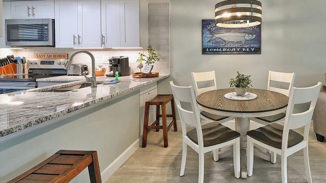 Photo of Livingroom in Whitney Beach
