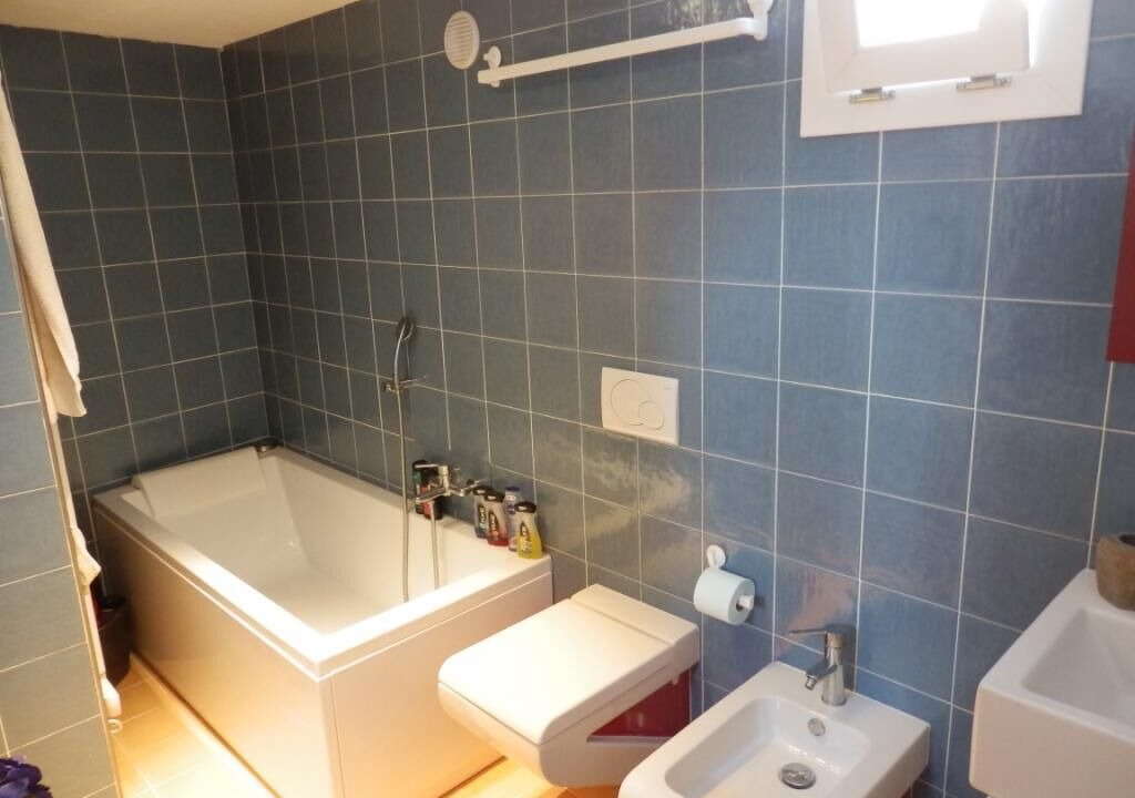 Photo of Bathroom in Vira