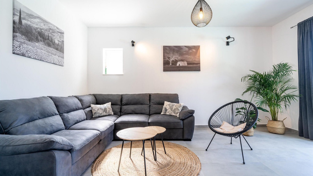 Photo of Bedroom in Molunat