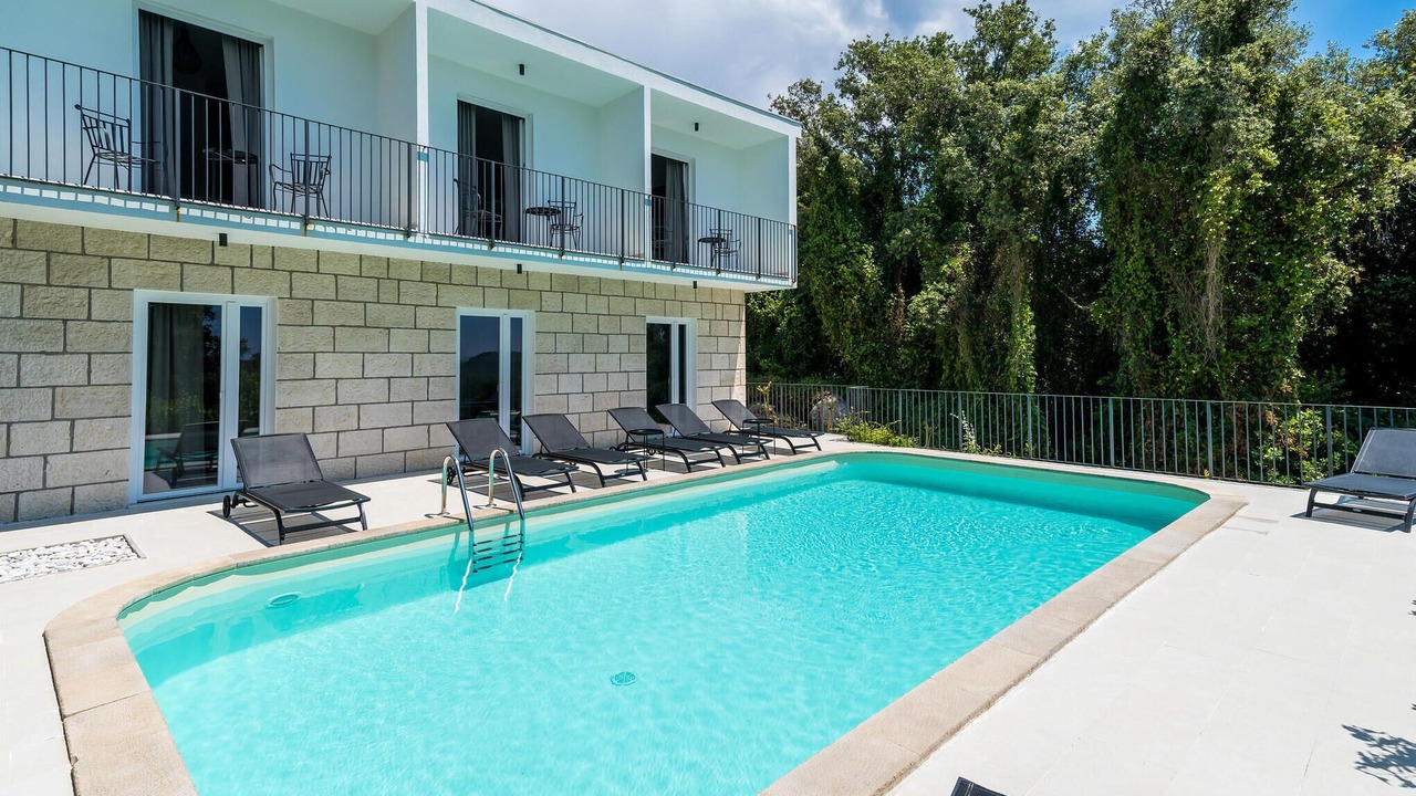 Photo of Outdoor in Molunat